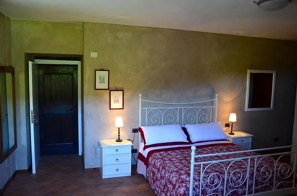 Casale Sambuceto Panzió Compiano