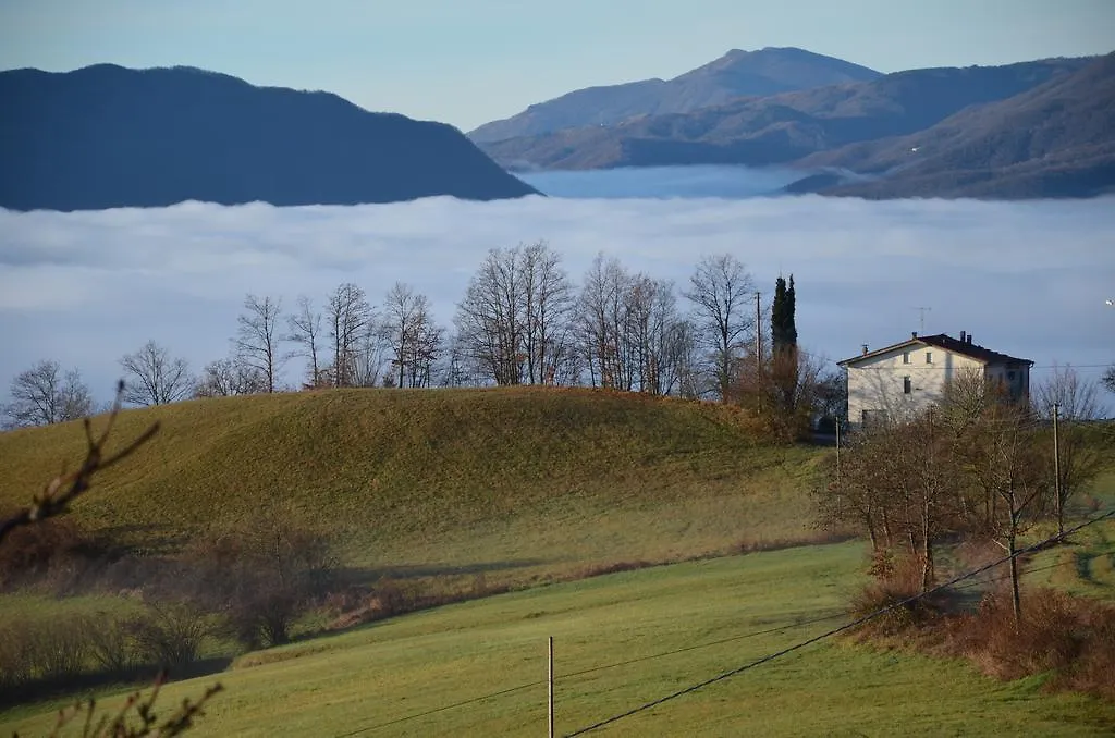 Casale Sambuceto Country House Compiano Bed & Breakfast