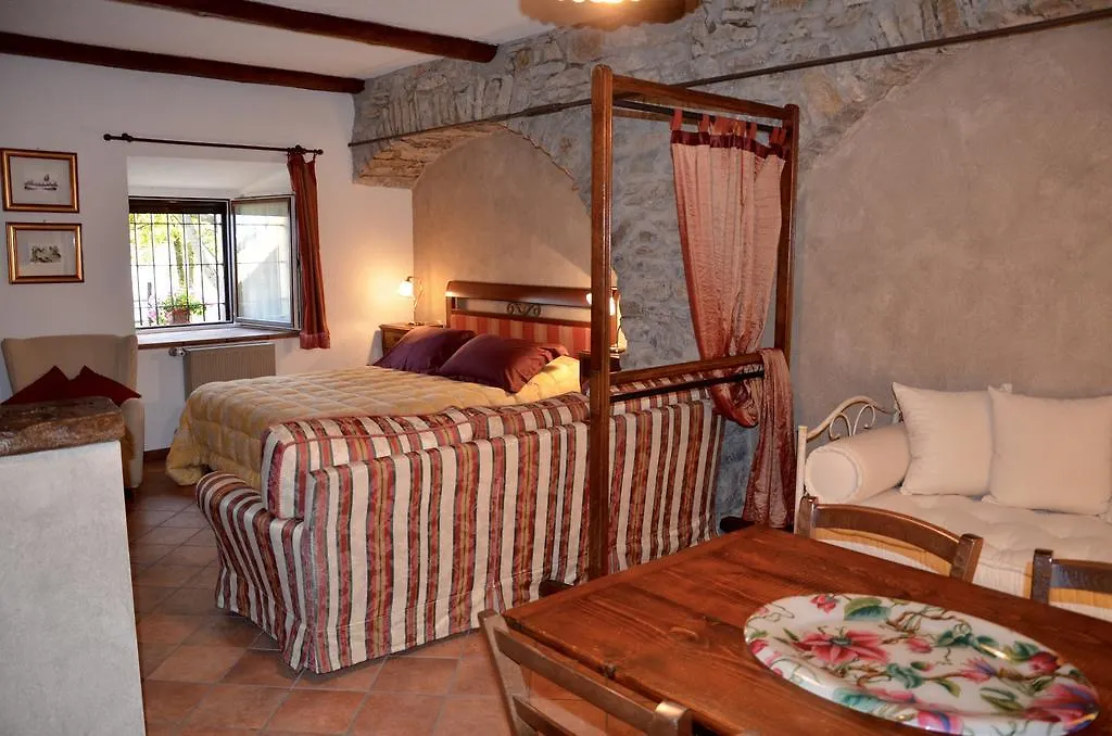 Bed & Breakfast Casale Sambuceto Country House Compiano Italy
