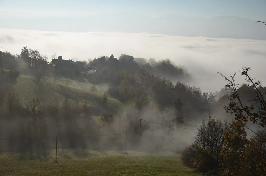 Bed & Breakfast Casale Sambuceto Country House Compiano Italy
